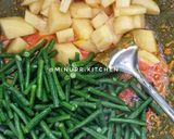 Foto langkah ke 5 dari resep Asam Pedas Bandeng Laut.