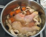 A picture of step 2 of Japanese Cream Stew.