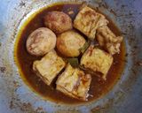 Foto langkah ke 4 dari resep Semur Tahu Telur.