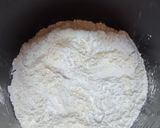 Foto langkah ke 2 dari resep Roti Goreng Empuk (no mixer, no egg, no timbangan).