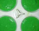 A picture of step 3 of Tricolour Idli.