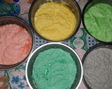 Foto langkah ke 5 dari resep Lapis Singkong Pelangi.