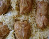 Sajtos-bazsalikomos penne, fűszeres csirkével recept fázis 7 fotója