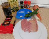 Foto del paso 1 de la receta: Fideos finos con pechuga de pollo