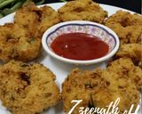A picture of step 3 of Suji or Semolina Medu Vadas.