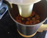 Foto del paso 1 de la receta: Sopa crema de verdura en sopera eléctrica