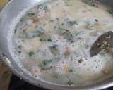 A picture of step 3 of Rava upma with peanuts.