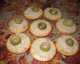 Foto del paso 5 de la receta: Simple o elaborado juntada con amigos: galletitas paté de trucha, morcilla, puré de zanahoria