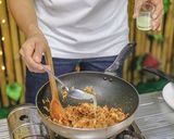 รูปขั้นตอนการทำที่ 18 ของ ข้าวผัดต้มยำ กุ้ง อร่อยซี้ดซ้าดถึงใจ