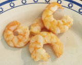 Foto del paso 2 de la receta: Tortilla abierta con Patatas fritas, Espárragos y Langostinos