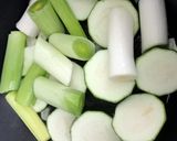 Foto del paso 3 de la receta: 🥣Crema de espinacas🥬