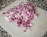 A picture of step 1 of Mashed matoke and beef stew.