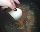Foto del paso 2 de la receta: Caldo sencillo de pollo estilo michoacan