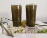 A picture of step 6 of Mint leaves and lemon grass juice.