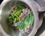 A picture of step 1 of Lemon grass and mint tea.