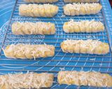 Foto langkah ke 4 dari resep Cheese Roll Puff Pastry.