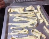 Foto del paso 2 de la receta: Lazos de hojaldre caseros