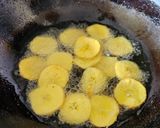 A picture of step 3 of Kerala Nendran Banana Chips.