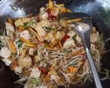 Foto langkah ke 4 dari resep Tumis Tahu Kecambah Sederhana.