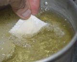 Foto del paso 2 de la receta: Ravioles Fritos con salsa de arvejas