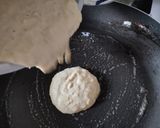 Foto del paso 4 de la receta: Pancakes de maíz🌽 con queso y miel de panela🫓🍯🧀