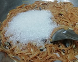 A picture of step 6 of Meethi Semiya.
