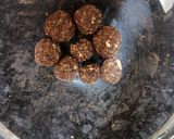 A picture of step 2 of Marie Biscuits chocolate 🍫 Balls 😍.