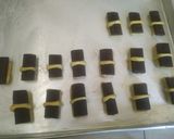 Foto langkah ke 2 dari resep Kukis Coklat Stik.