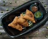 આલુ મટર સમોસા (Aloo Matar Samosa Recipe In Gujarati) રેસીપી સ્ટેપ6ફોટો