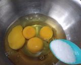 Foto langkah ke 2 dari resep Martabak Mini Ayam.