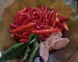 Foto langkah ke 3 dari resep Tumis pare campur teri.