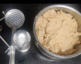 A picture of step 3 of Ribbon pakoda.