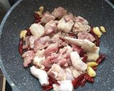 Gambar langkah 2 resipi Cendawan hitam masak sos tiram bersama ayam#fayekusairi.
