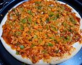 વેજ ચીઝ પીઝા (Veg Cheese Pizza Recipe In Gujarati) રેસીપી સ્ટેપ2ફોટો