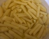 Foto del paso 9 de la receta: Patatas fritas en airfryer con costillejas y tomate