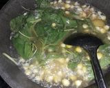 Foto langkah ke 5 dari resep Sup bayam jagung.