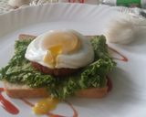 A picture of step 9 of Poach egg sandwich.