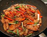 Hình bước làm 1 của món Cá basa kho