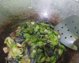 Foto langkah ke 4 dari resep Tumis bunga turi.