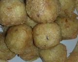 A picture of step 4 of Yam balls.