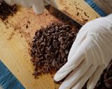 A picture of step 2 of Basic Dark Chocolate Bon Bons / Bonbon de Chocolat.