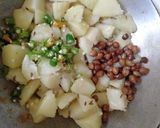 চটপটা ছোলা আলু মরিচ(chotpota chola aloo morich recipe in Bengali) রেসিপির ধাপ 3 ছবি