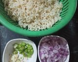 A picture of step 5 of Garlic Maggi noodles and dry potato manchurian.