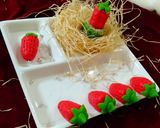 સ્ટૉબેરી કાજુ કતરી સ્વીટ એન્ડ સ્ટૉબેરી સ્મૂથી(kaju katri smoothi recipe in gujarati) રેસીપી સ્ટેપ5ફોટો