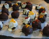 A picture of step 21 of Oreo truffles.
