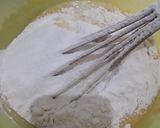 Foto langkah ke 4 dari resep Kue lumpur jagung susu keju.