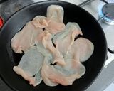Foto del paso 1 de la receta: 🐔Filetes de pechuga de pollo con hortalizas🧅🧄🥒🥕🫑🍅