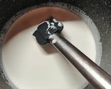 Foto del passaggio 2 della ricetta Tartufini al cioccolato cremoso alcuni con rhum