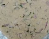 A picture of step 3 of Onion paratha.
