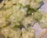 A picture of step 1 of Star fruit pickle.